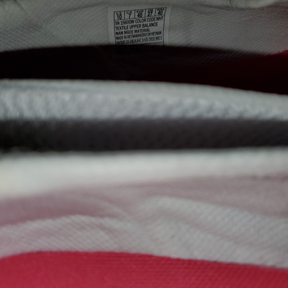 Sketchers white size 10 go walk joy slip ons - Picture 3 of 4
